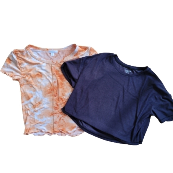 2 crop top short sleeve NWT - Picture 1 of 4